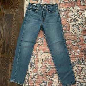 Levis straight leg denim